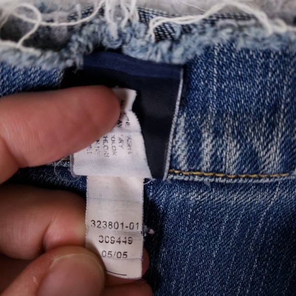 Gap Denim Jacket Fitted Trucker Style XL Blue Distressed Vintage 2000s Y2K - Picture 5 of 10